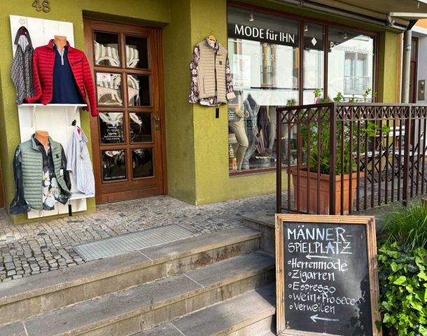 Mode für IHN  - Innen- und Außenansicht