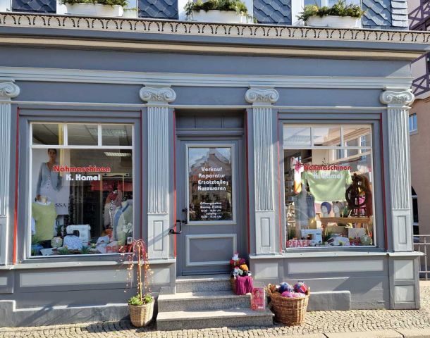 Außenansicht-Geschäft-Hamel-Naehmaschinen