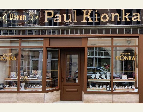 Kionka Uhren und Goldschmuck Außenansicht und Batteriewechsel Uhr