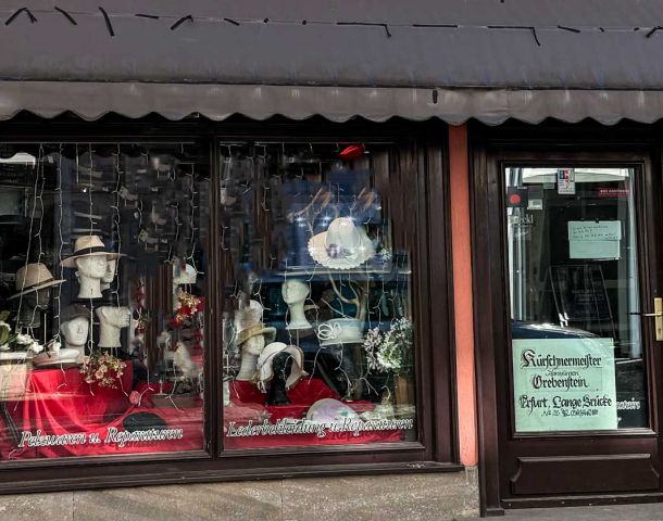 Schaufenster Kürschnermeister Grebenstein